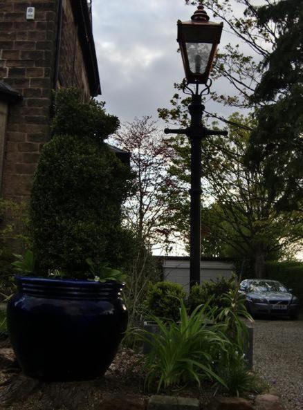 Number27Harrogate Bed and Breakfast Exterior foto